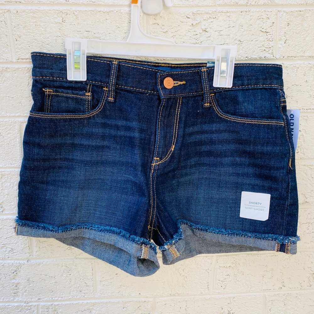 Old navy dark Jean shorts!